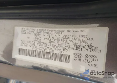 2004 Toyota Sequoia Sr5 V8 z USA, uszkodzony, nr VIN 5TDZT34AX4S213737